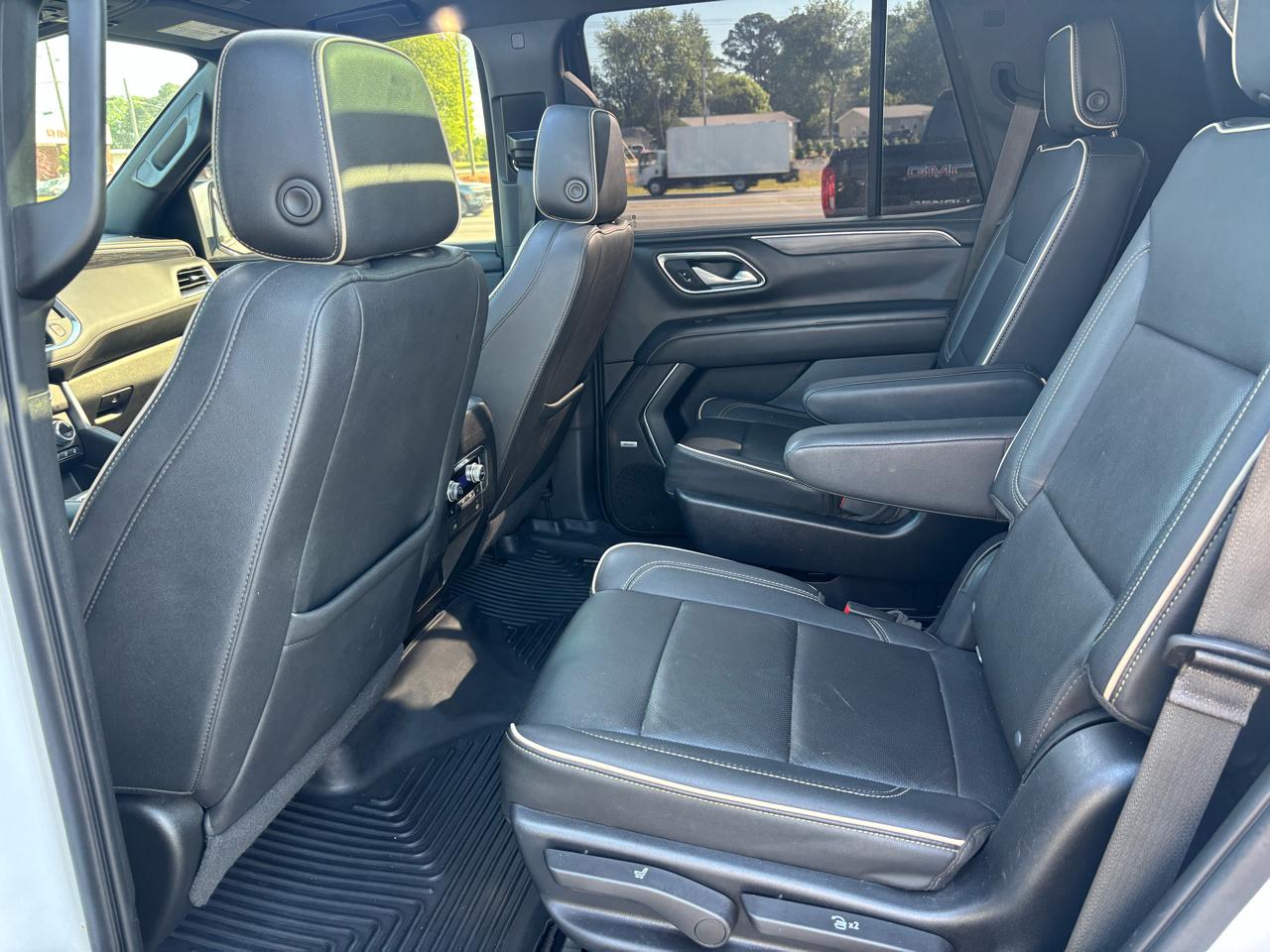 GMC Yukon 4WD 4dr SLT 2022