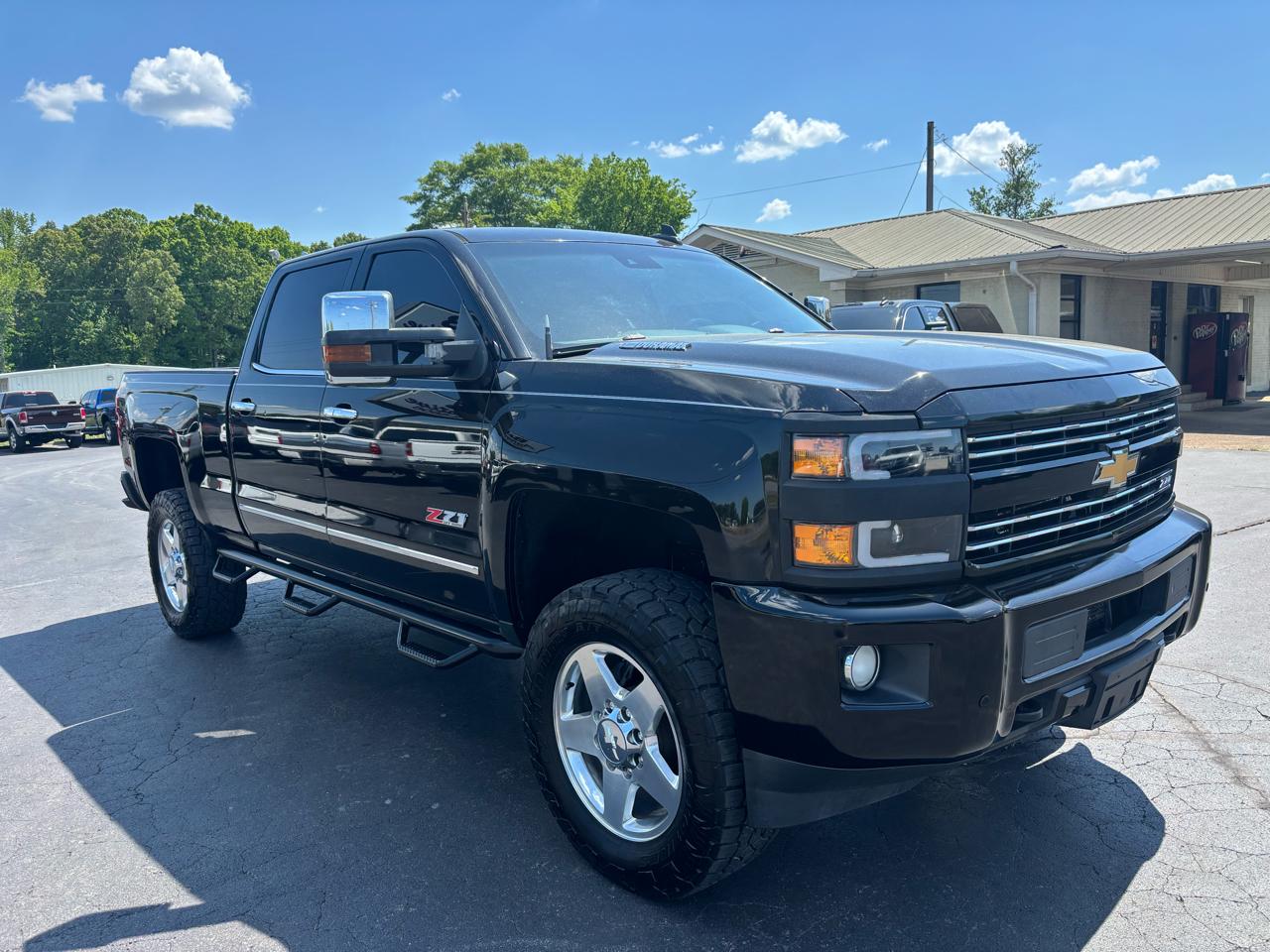 Chevrolet Silverado 2500HD Built After Aug 14 4WD Crew Cab 153.7" LTZ 2015