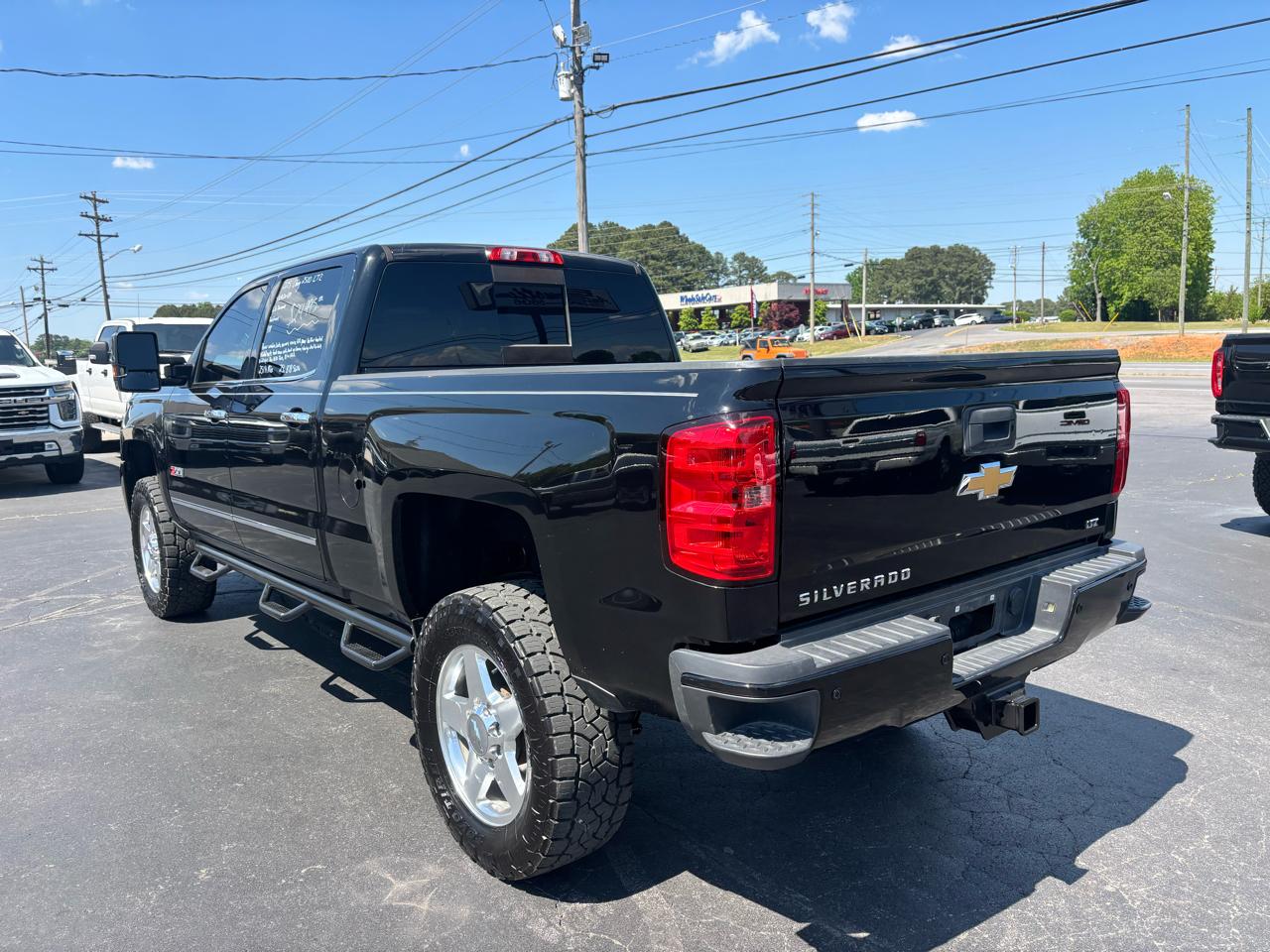 Chevrolet Silverado 2500HD Built After Aug 14 4WD Crew Cab 153.7" LTZ 2015