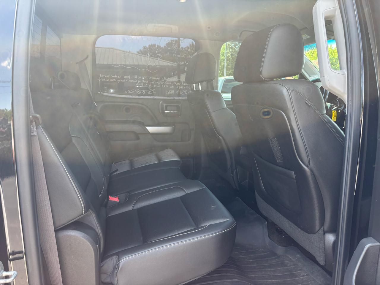 Chevrolet Silverado 2500HD Built After Aug 14 4WD Crew Cab 153.7" LTZ 2015