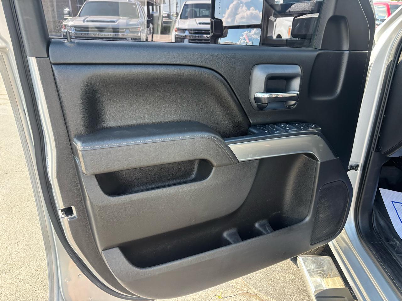 Chevrolet Silverado 3500HD 4WD Crew Cab 171.5" WB, 59.06" CA LT 2016