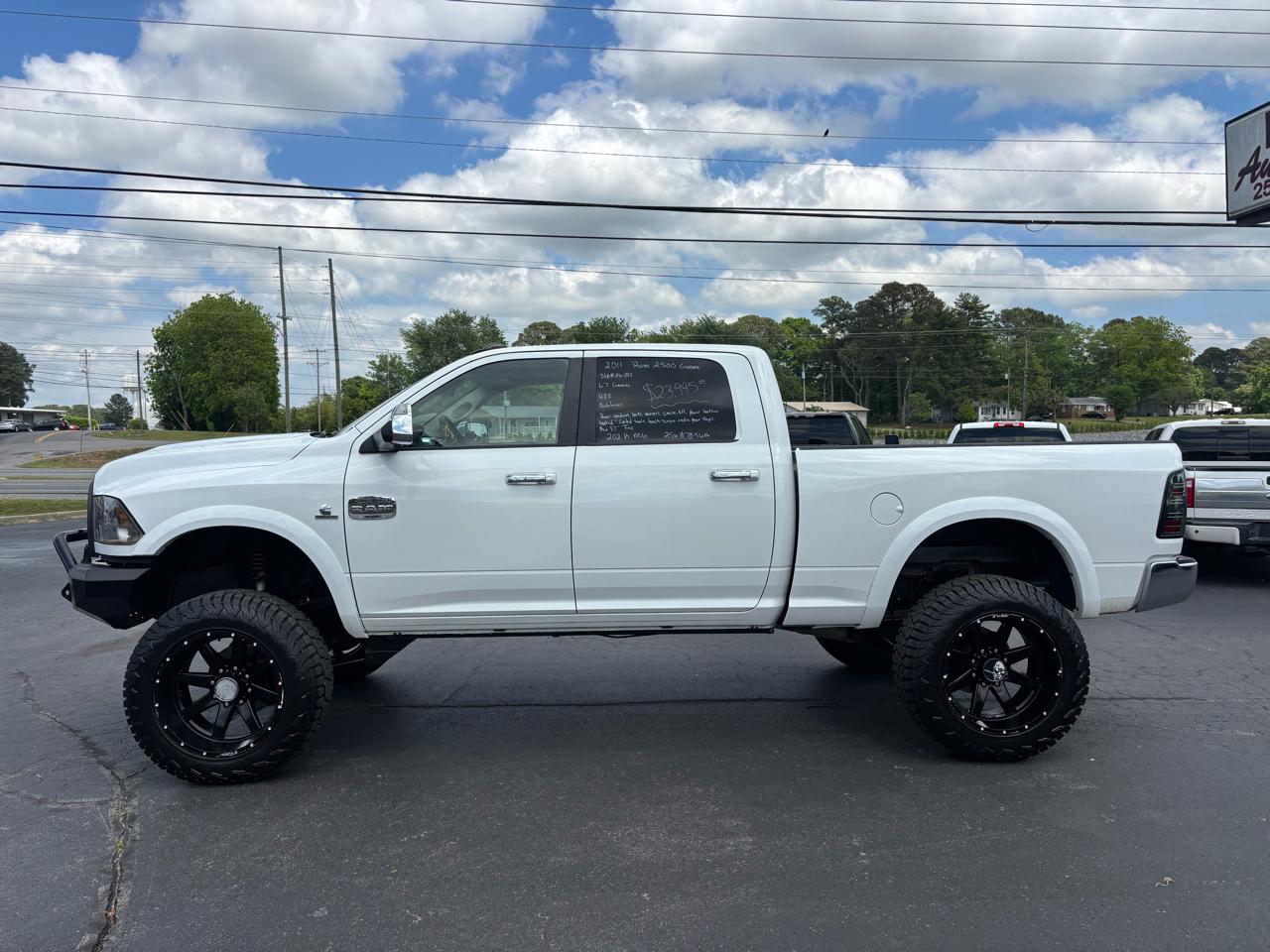RAM 2500 4WD Crew Cab 149" Laramie 2011