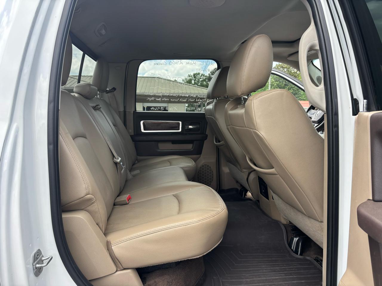 RAM 2500 4WD Crew Cab 149" Laramie 2011