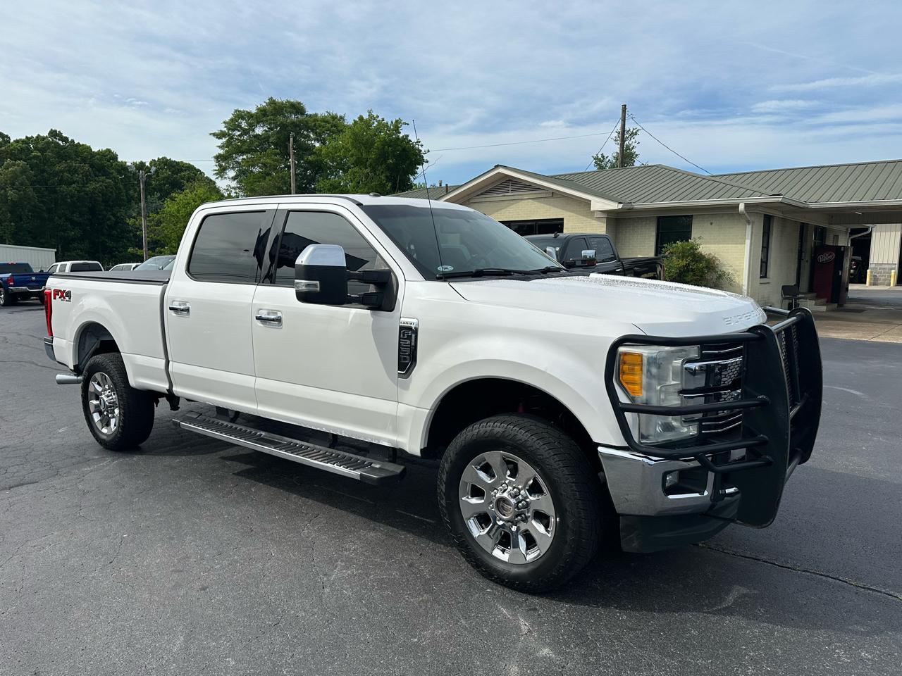 Ford Super Duty F-250 SRW Lariat 4WD Crew Cab 6.75' Box 2017