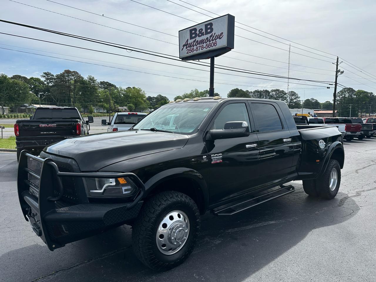 RAM 3500 4WD Mega Cab 160.5" Laramie 2012