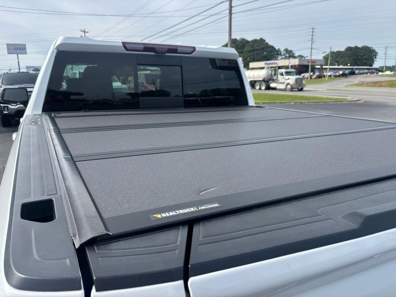 GMC Sierra 1500 4WD Crew Cab 147" AT4 2021
