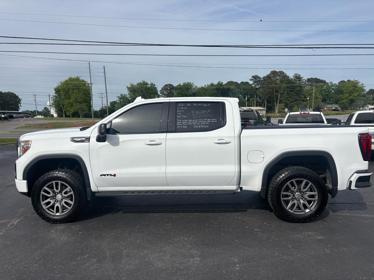 GMC Sierra 1500 4WD Crew Cab 147" AT4 2021