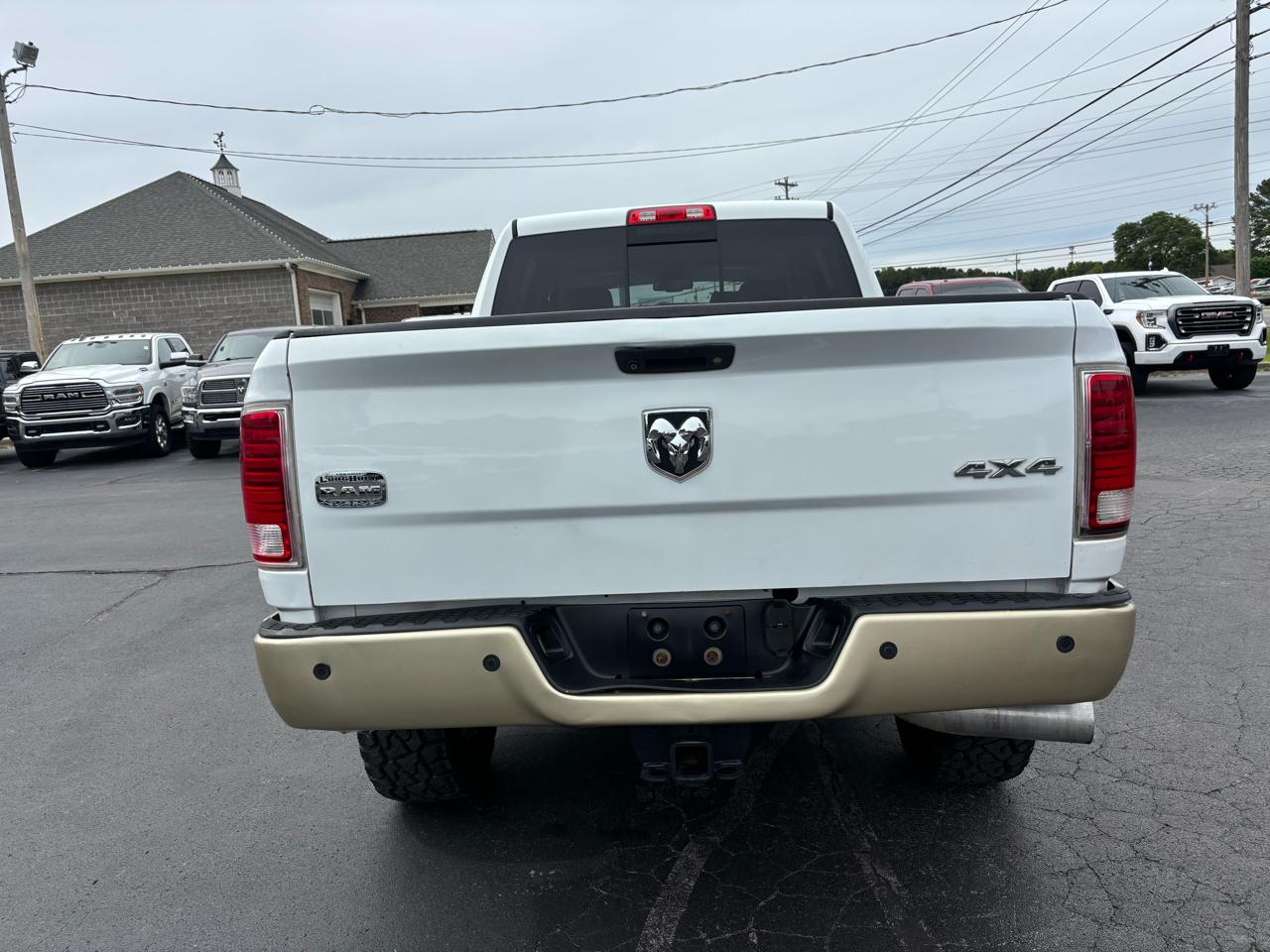 RAM 2500 4WD Mega Cab 160.5" Longhorn 2015