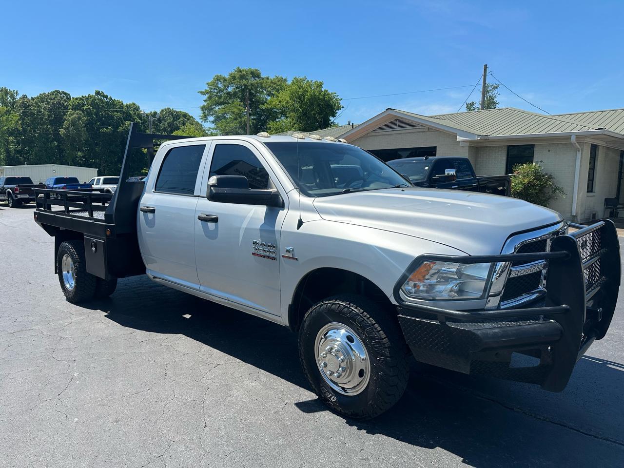 RAM 3500 4WD Crew Cab 169" Tradesman 2016