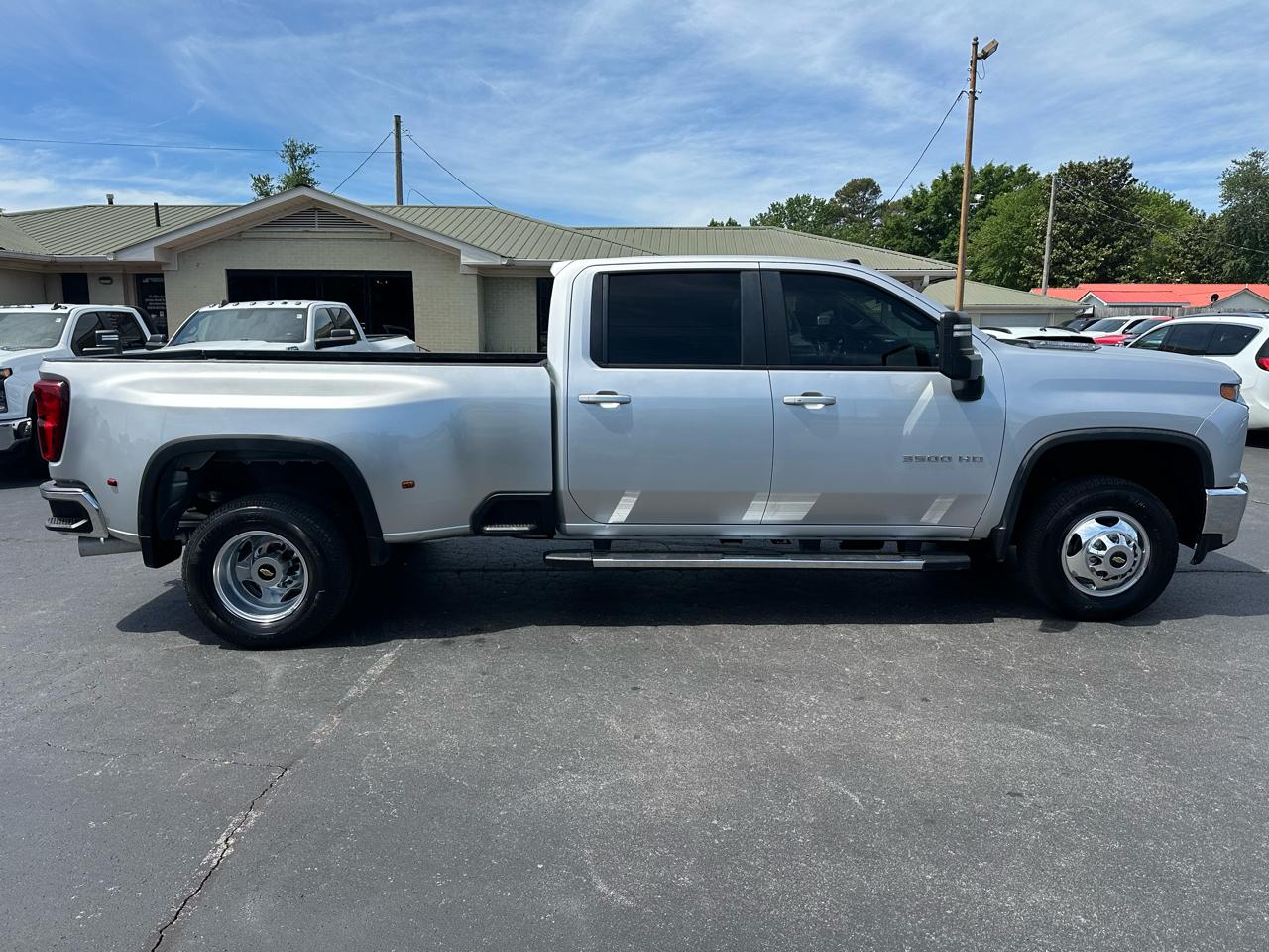 Chevrolet Silverado 3500HD 4WD Crew Cab 172" LT 2022