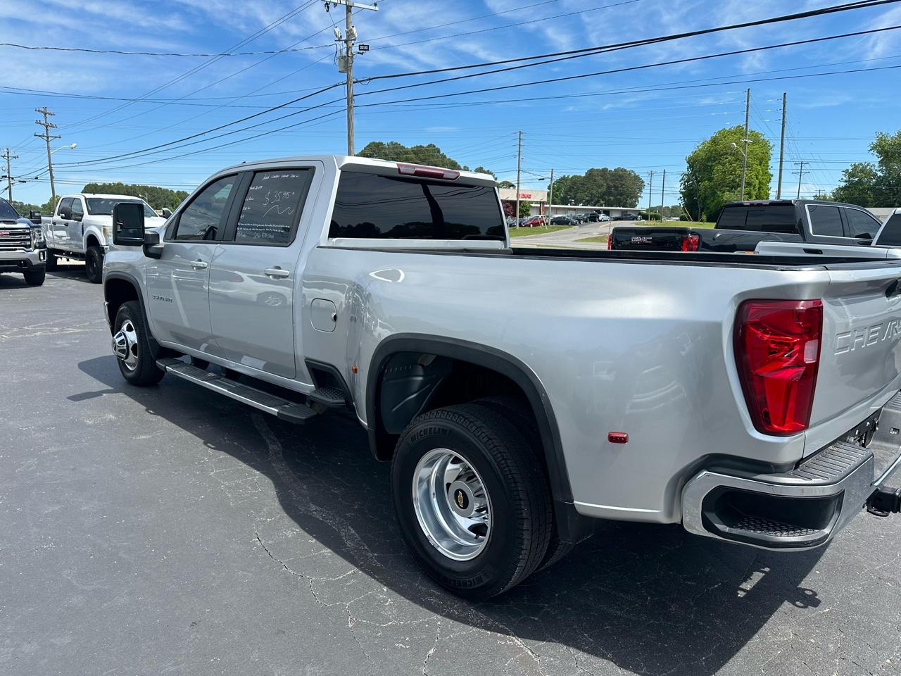 Chevrolet Silverado 3500HD 4WD Crew Cab 172" LT 2022