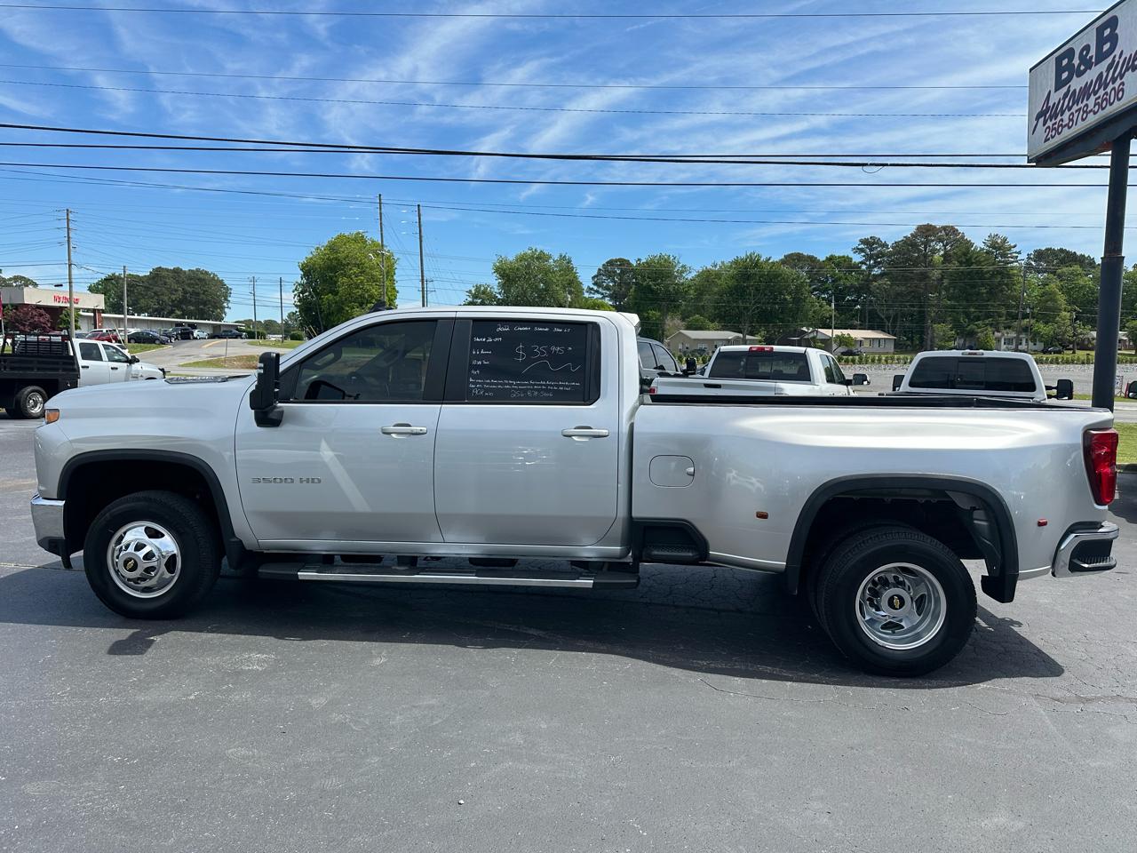 Chevrolet Silverado 3500HD 4WD Crew Cab 172" LT 2022