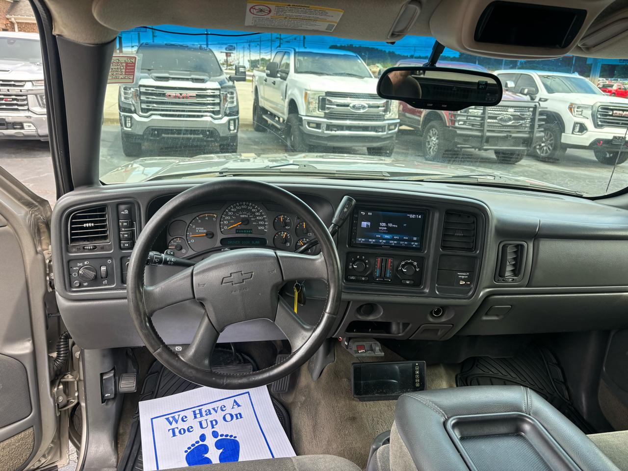 Chevrolet Silverado 2500HD Ext Cab 143.5" WB 4WD LS 2003