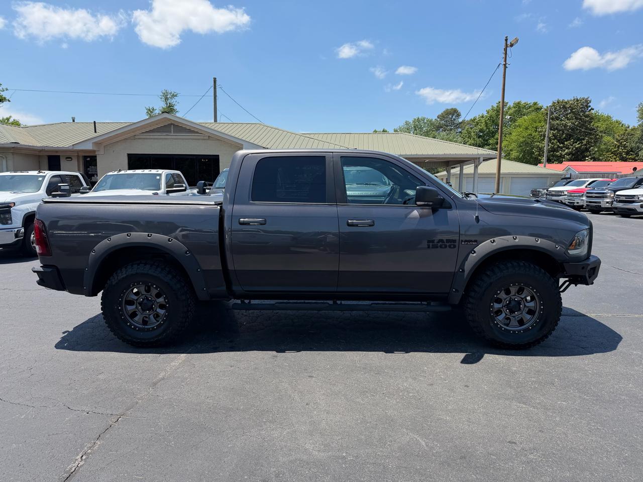 RAM 1500 4WD Crew Cab 140.5" Rebel 2015