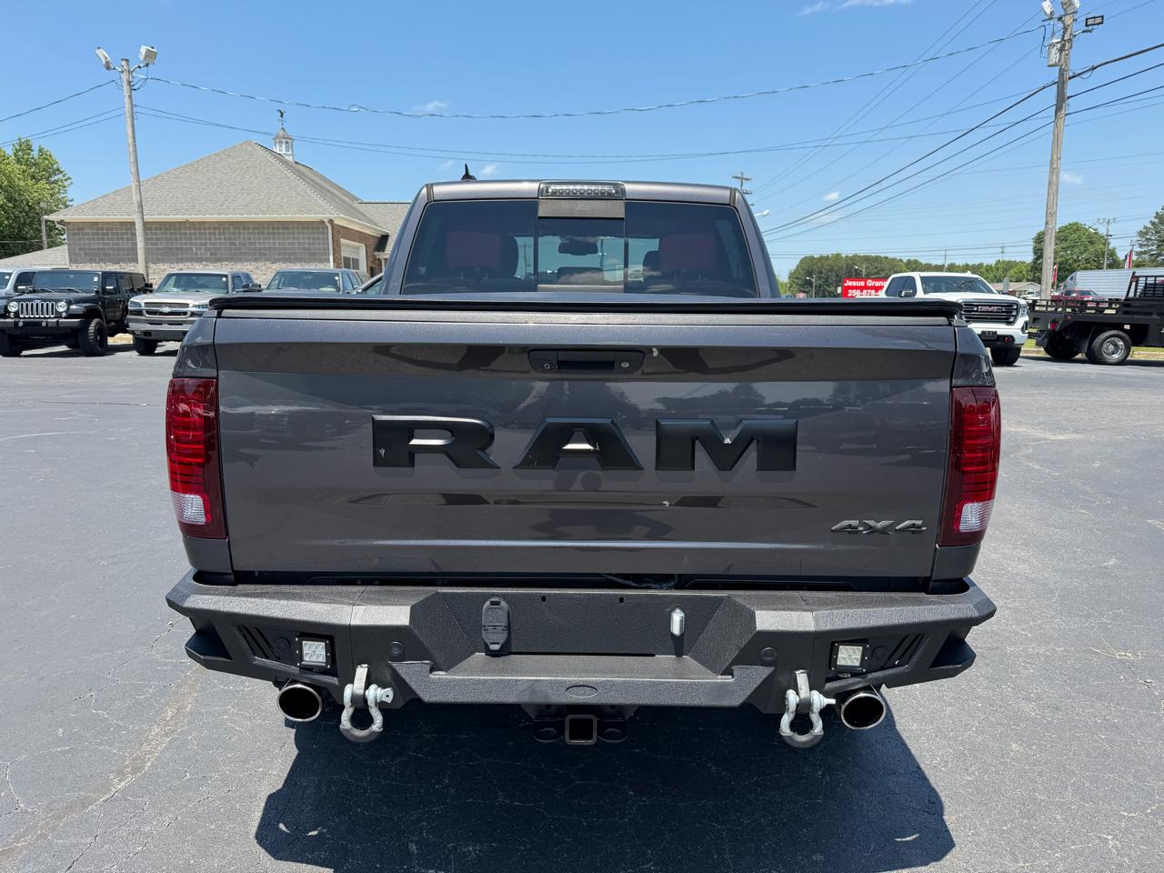 RAM 1500 4WD Crew Cab 140.5" Rebel 2015
