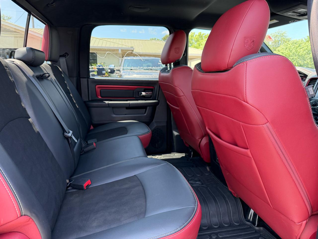 RAM 1500 4WD Crew Cab 140.5" Rebel 2015