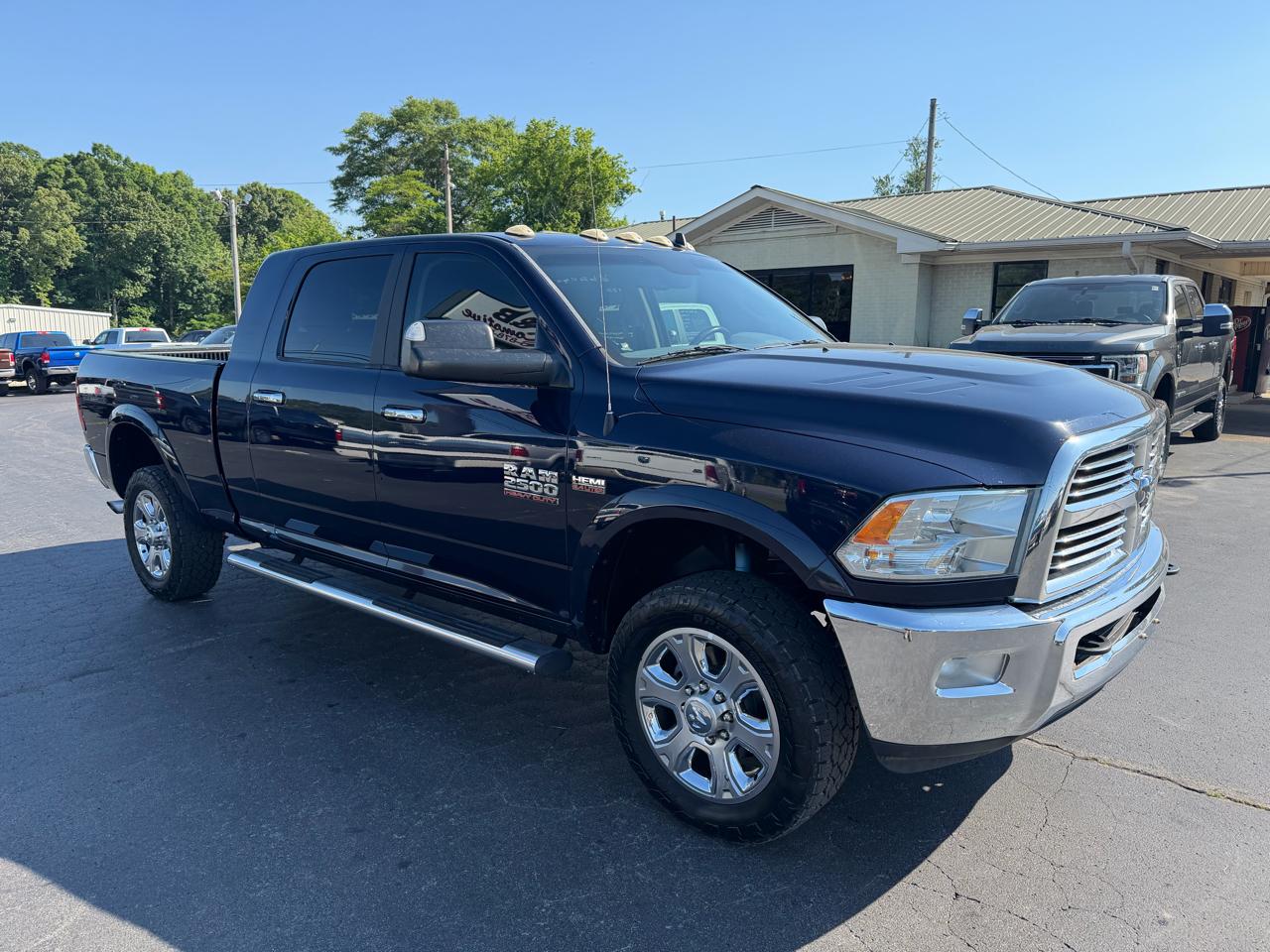 RAM 2500 Big Horn 4x4 Mega Cab 6'4" Box 2017