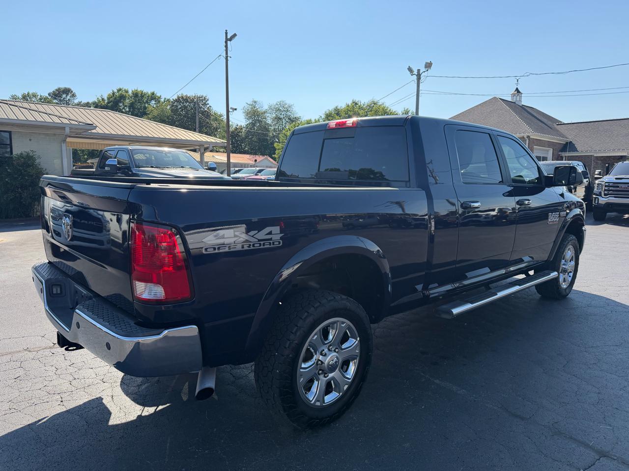 RAM 2500 Big Horn 4x4 Mega Cab 6'4" Box 2017