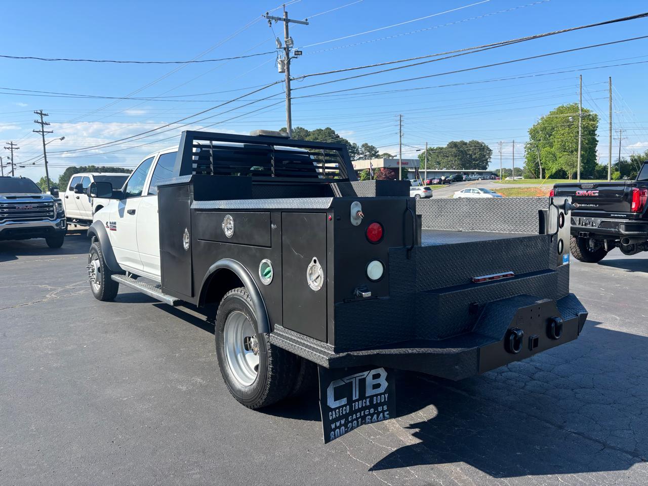 RAM 5500 4WD Crew Cab 173" WB 60" CA Tradesman 2015