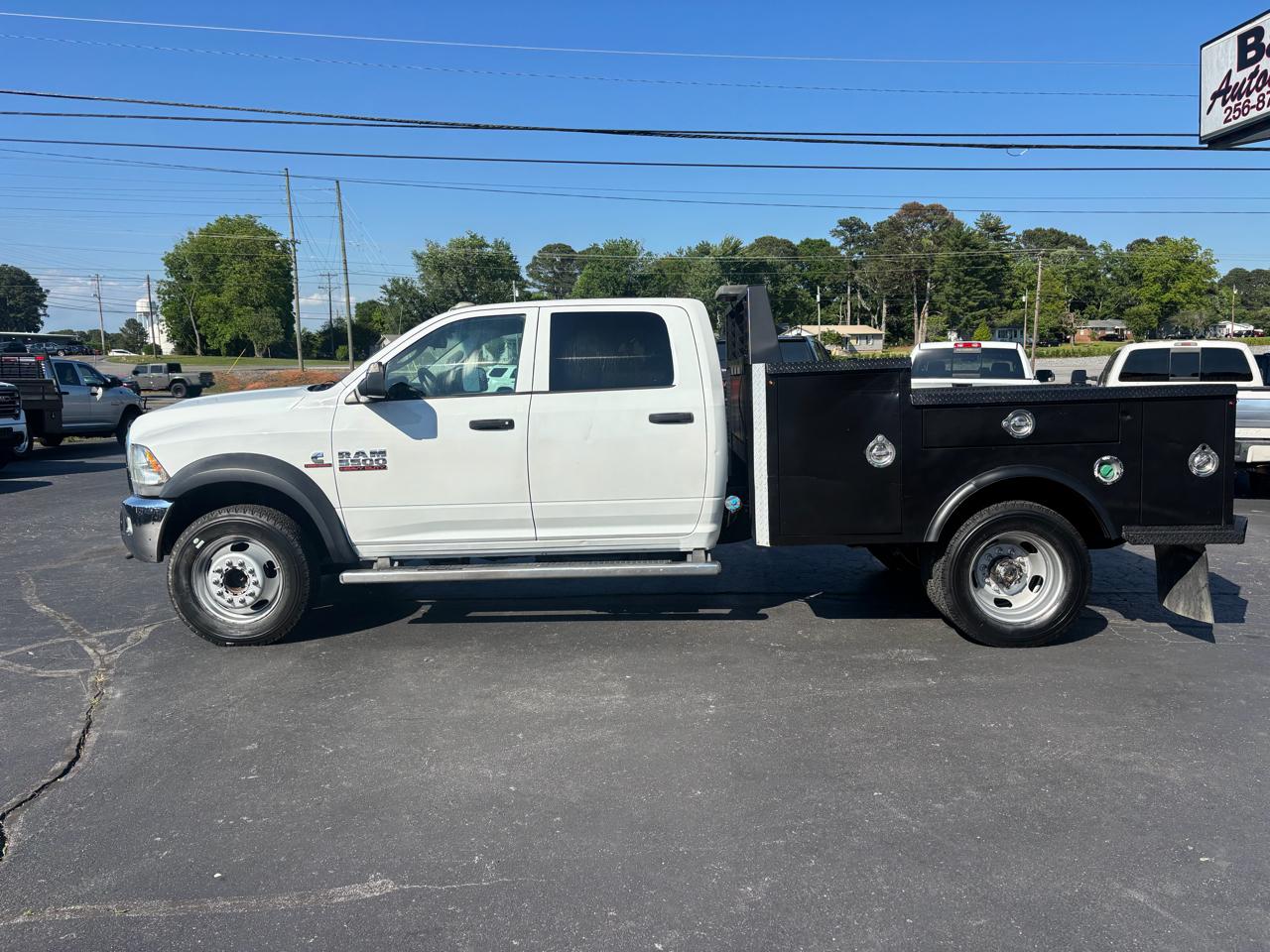 RAM 5500 4WD Crew Cab 173" WB 60" CA Tradesman 2015