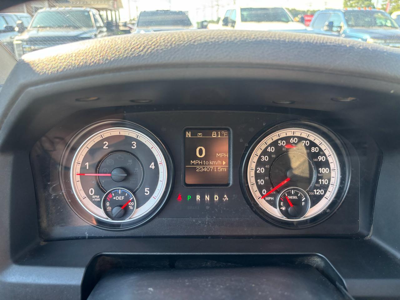 RAM 5500 4WD Crew Cab 173" WB 60" CA Tradesman 2015
