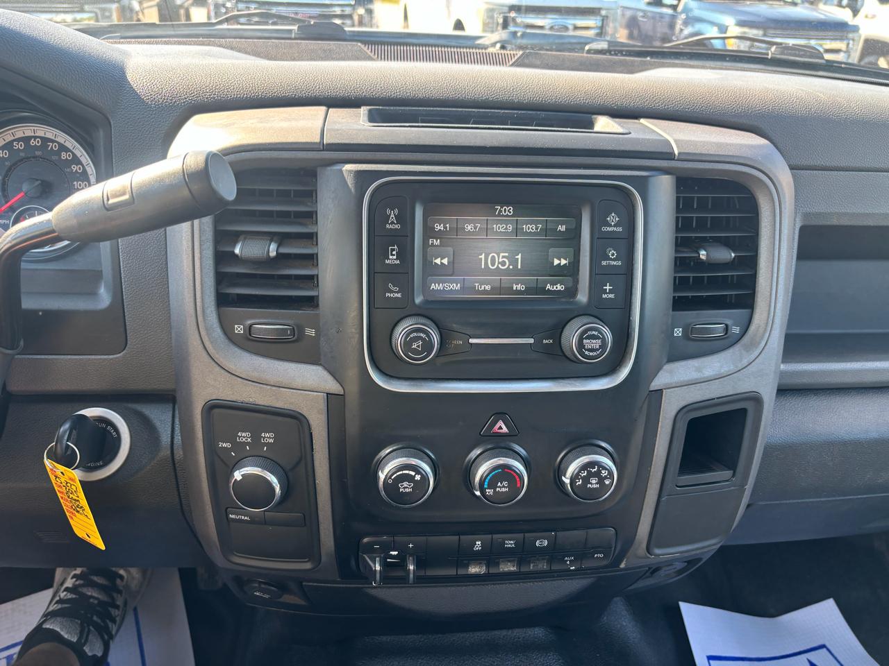 RAM 5500 4WD Crew Cab 173" WB 60" CA Tradesman 2015