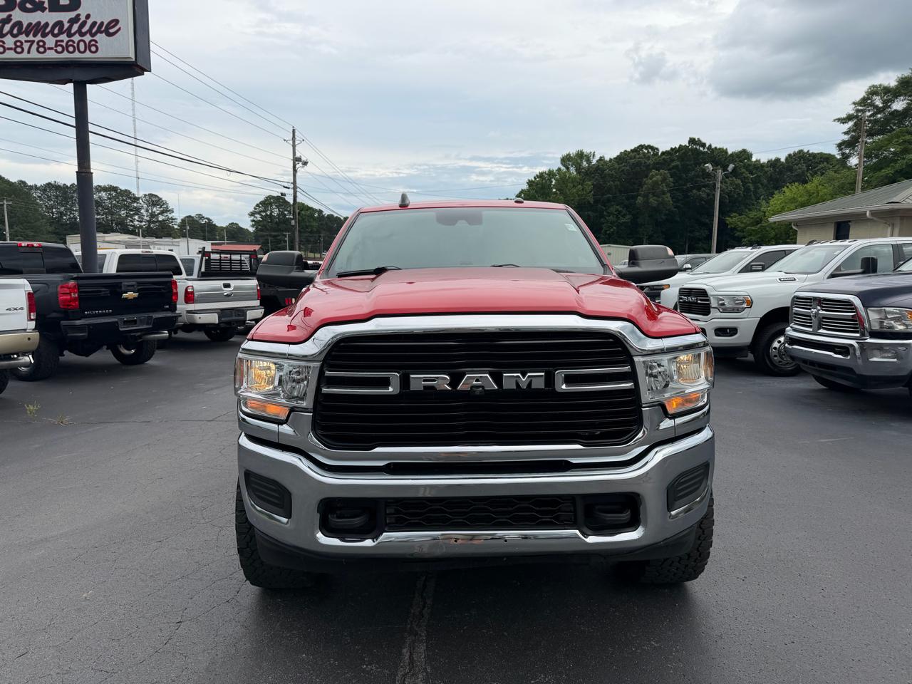 RAM 2500 Tradesman 4x4 Crew Cab 6'4" Box 2021