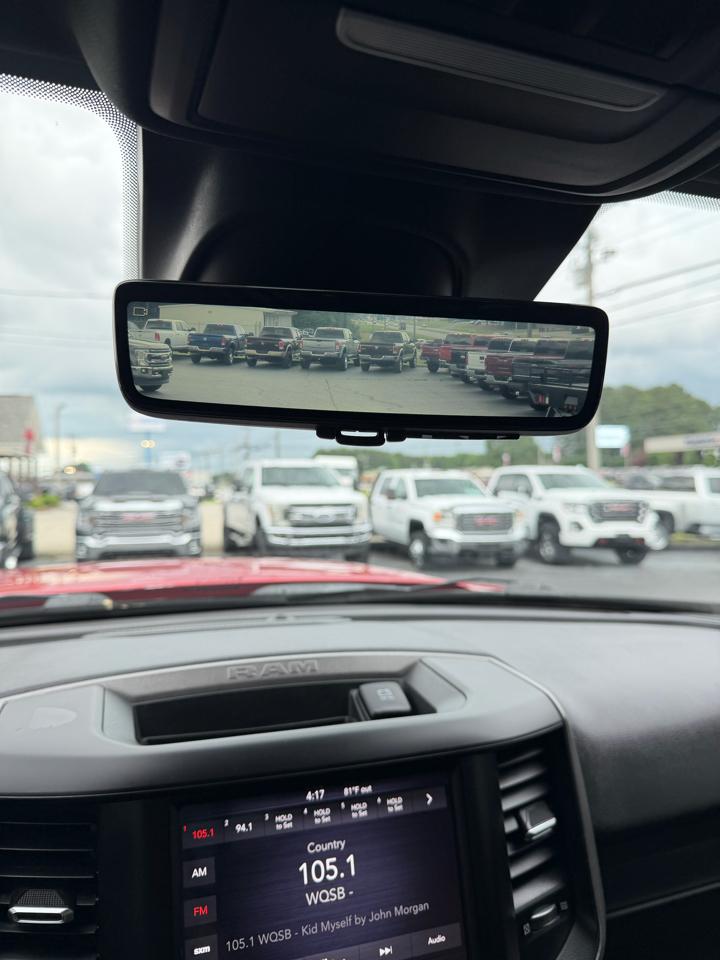 RAM 2500 Tradesman 4x4 Crew Cab 6'4" Box 2021