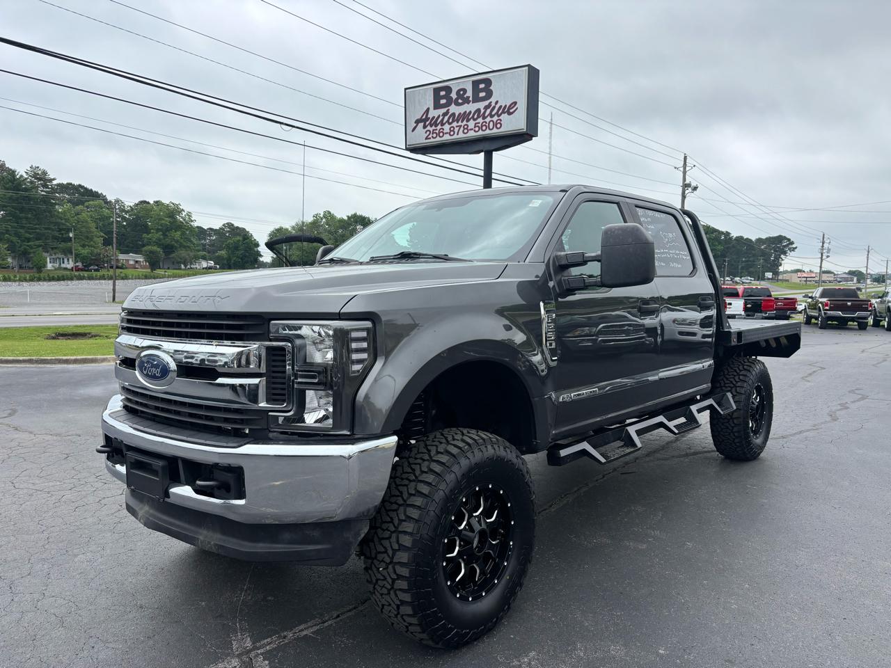 2017 Ford Super Duty F-250 SRW XLT 4WD Crew Cab 6.75' Box