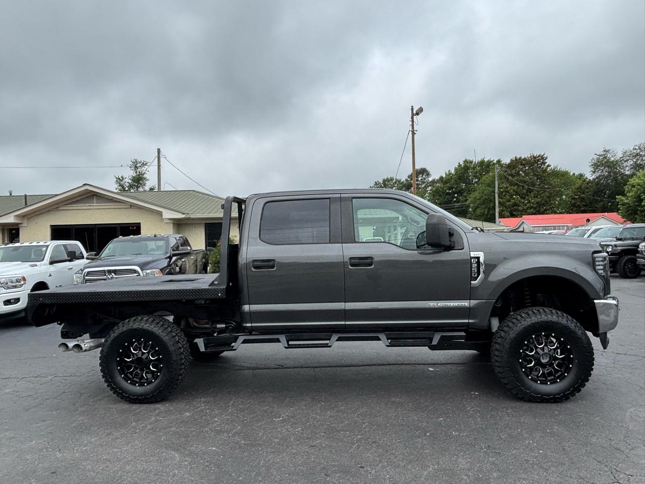 Ford Super Duty F-250 SRW XLT 4WD Crew Cab 6.75' Box 2017
