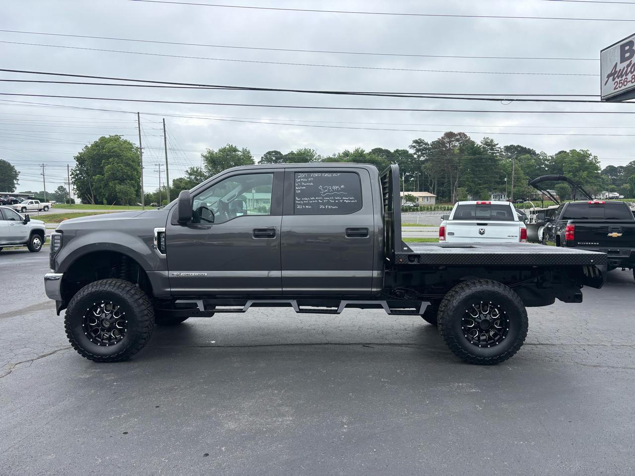 Ford Super Duty F-250 SRW XLT 4WD Crew Cab 6.75' Box 2017