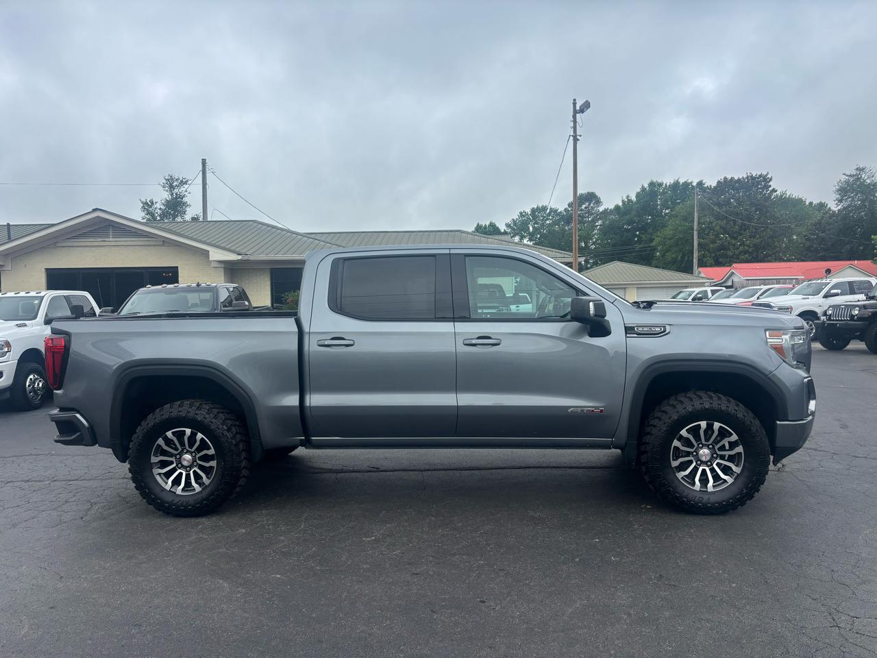 GMC Sierra 1500 4WD Crew Cab 147" AT4 2020