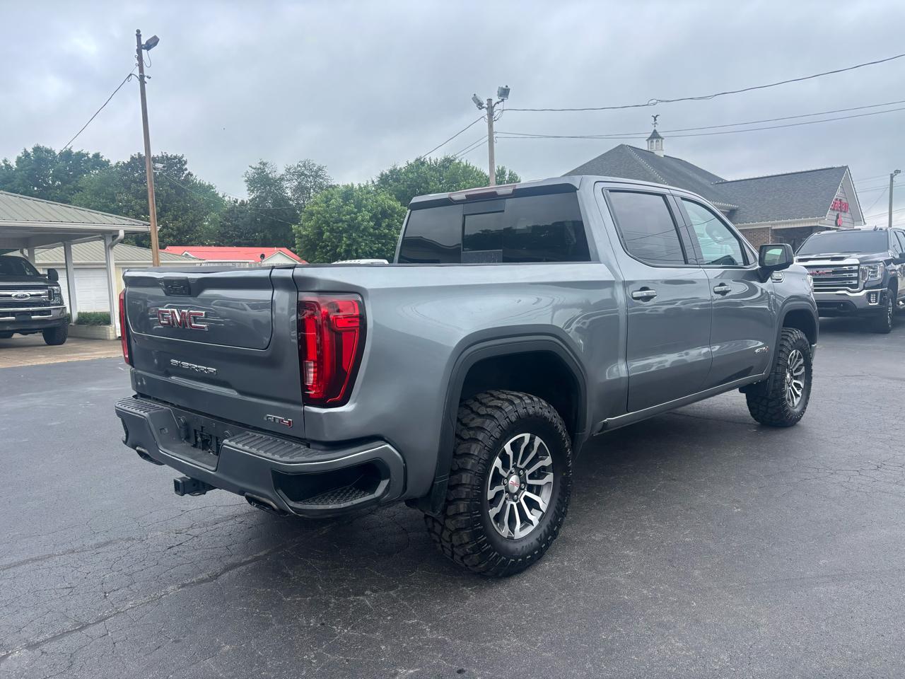 GMC Sierra 1500 4WD Crew Cab 147" AT4 2020