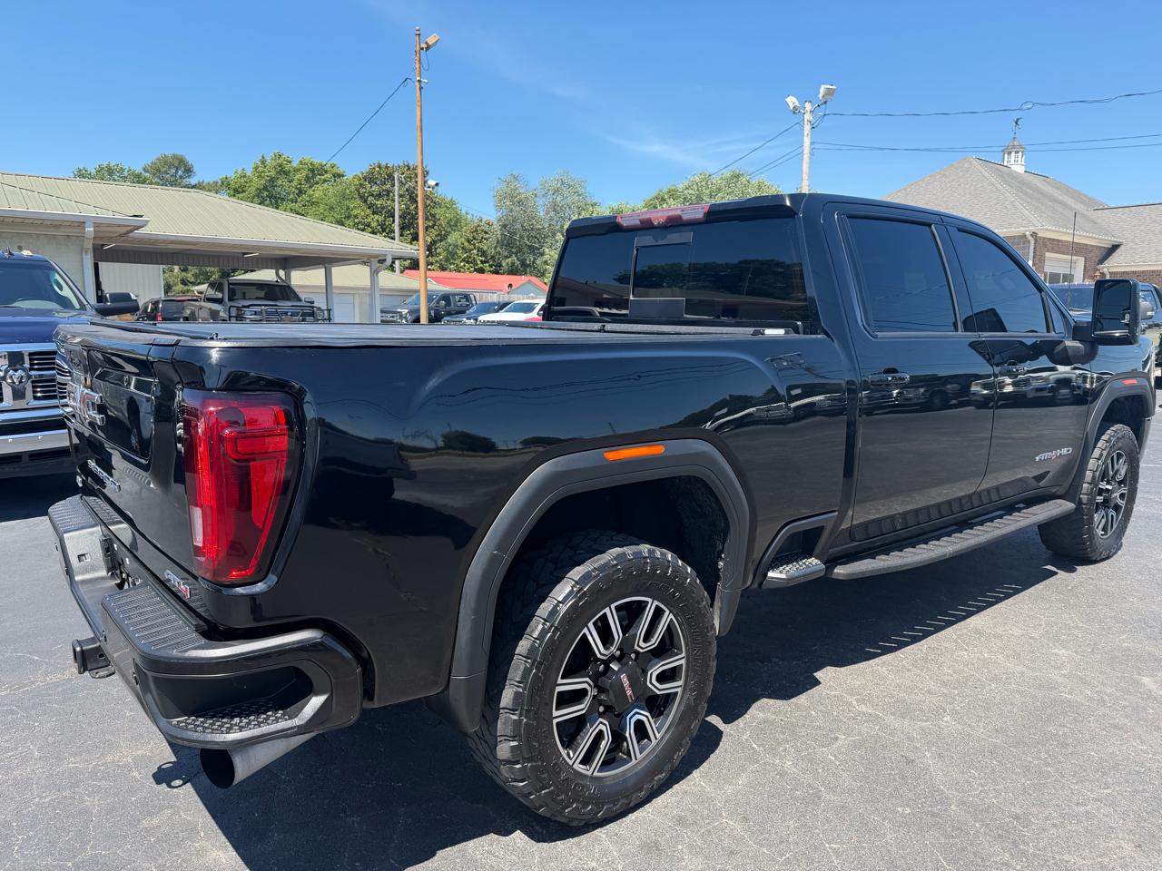 GMC Sierra 2500HD 4WD Crew Cab 159" AT4 2021