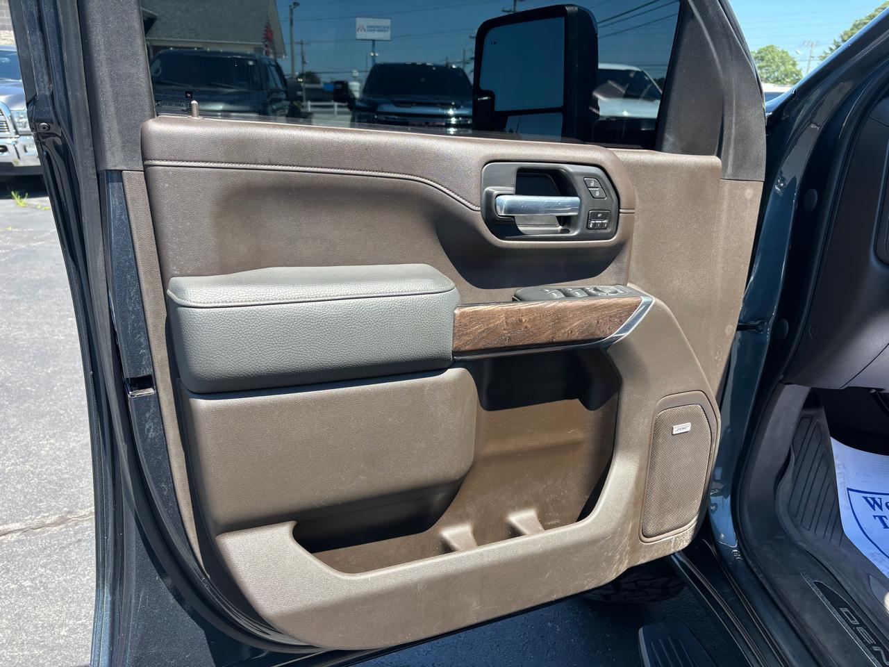 GMC Sierra 2500HD 4WD Crew Cab 159" Denali 2020