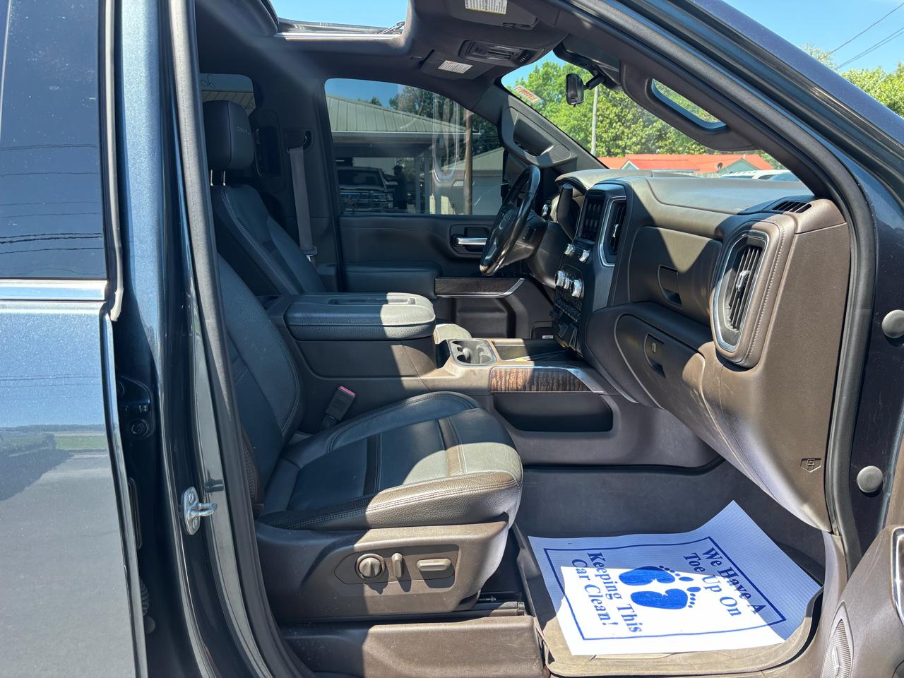 GMC Sierra 2500HD 4WD Crew Cab 159" Denali 2020
