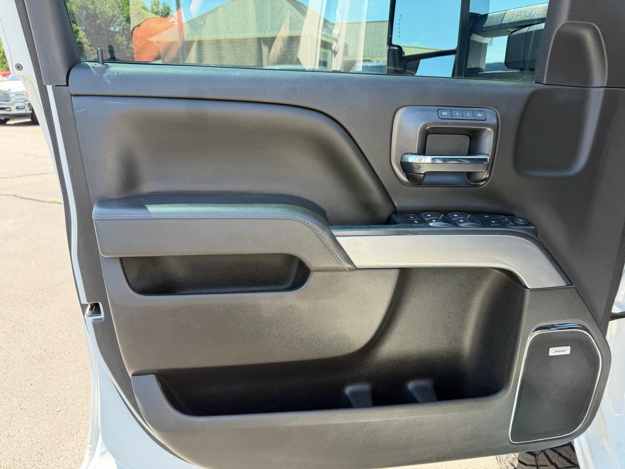 Chevrolet Silverado 2500HD 4WD Crew Cab 153.7" LTZ 2019