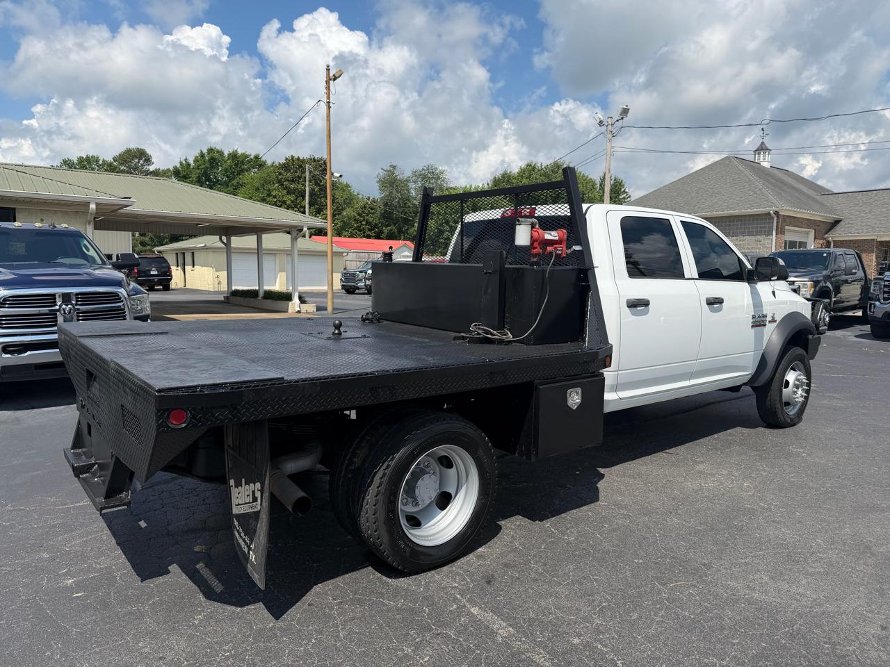 RAM 4500 4WD Crew Cab 173" WB 60" CA Tradesman 2016