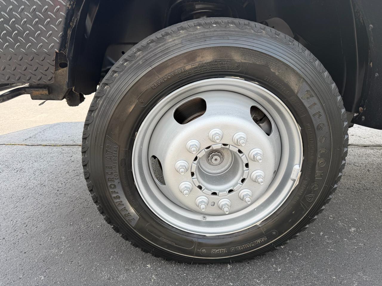 RAM 4500 4WD Crew Cab 173" WB 60" CA Tradesman 2016