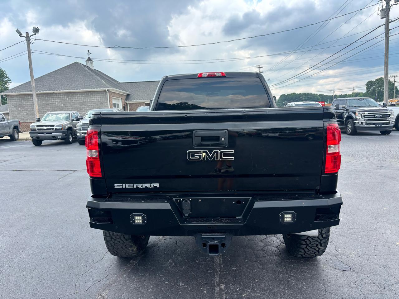 GMC Sierra 2500HD 4WD Crew Cab 153.7" SLE 2015