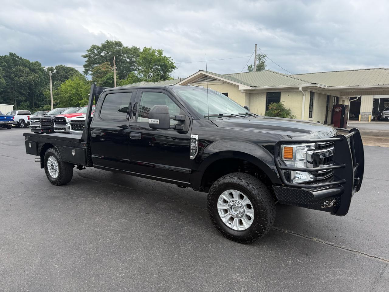 Ford Super Duty F-350 SRW XLT 4WD Crew Cab 8' Box 2021