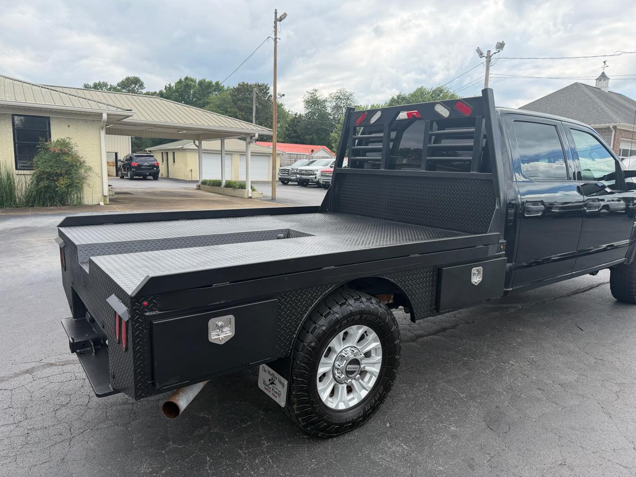 Ford Super Duty F-350 SRW XLT 4WD Crew Cab 8' Box 2021