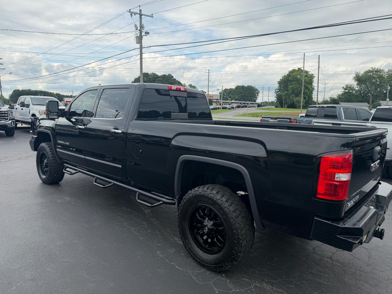 GMC Sierra 3500HD 4WD Crew Cab 167.7" Denali 2017