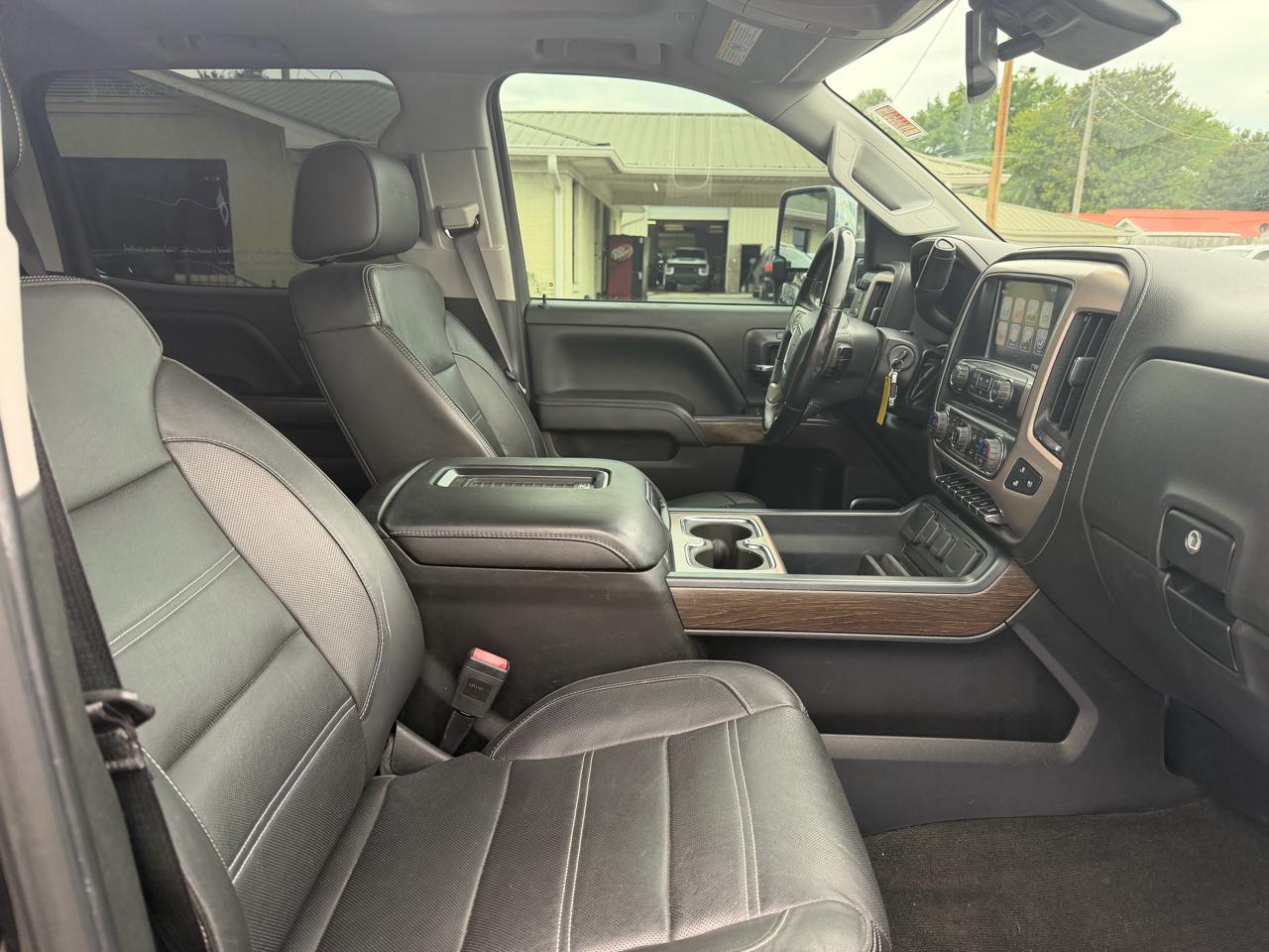 GMC Sierra 3500HD 4WD Crew Cab 167.7" Denali 2017
