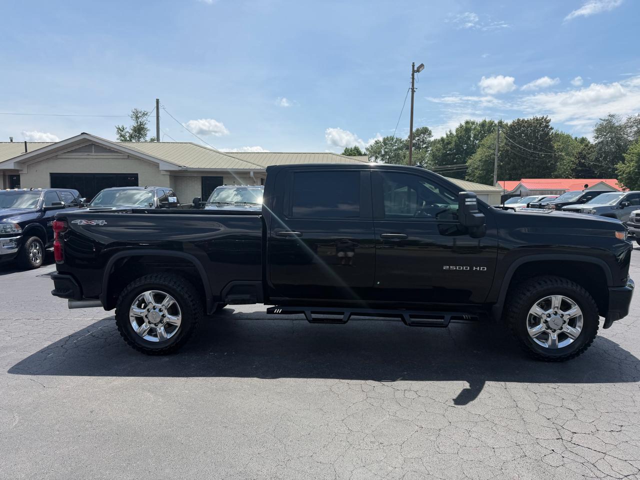 Chevrolet Silverado 2500HD 4WD Crew Cab 159" Custom 2022
