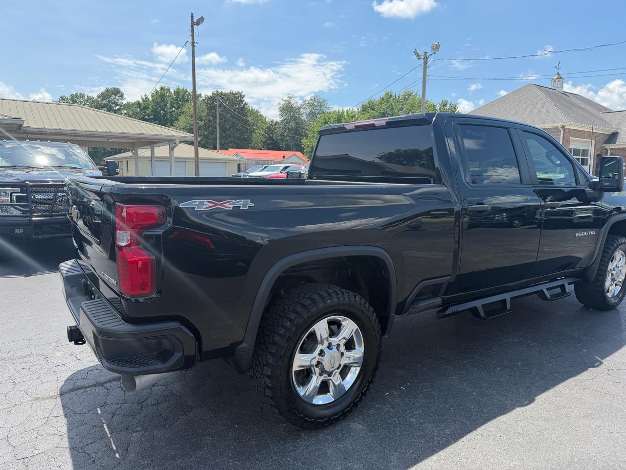 Chevrolet Silverado 2500HD 4WD Crew Cab 159" Custom 2022