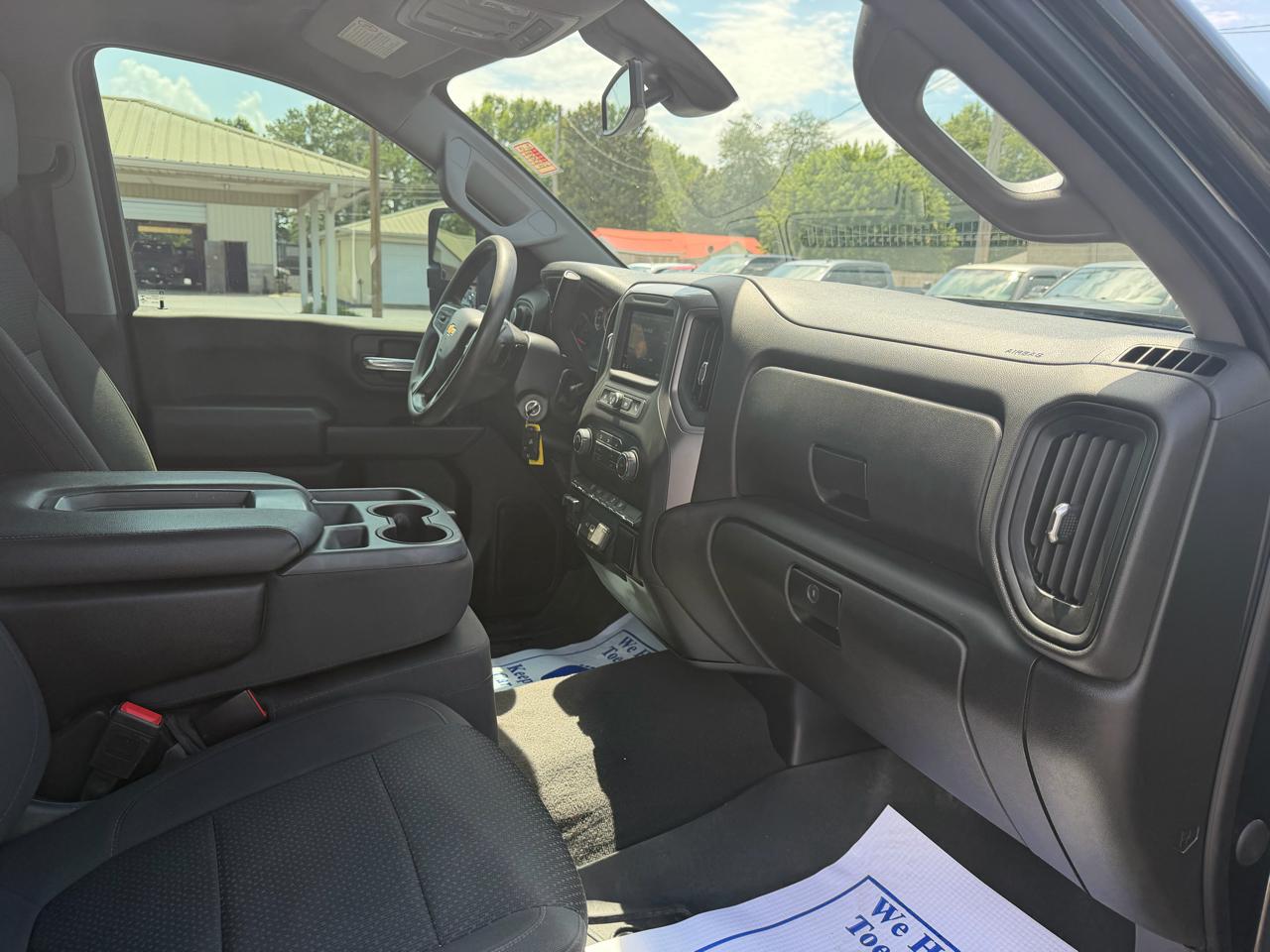 Chevrolet Silverado 2500HD 4WD Crew Cab 159" Custom 2022