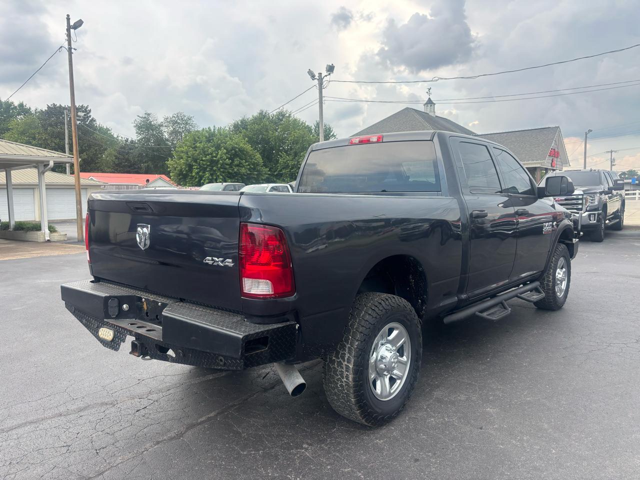 RAM 2500 Tradesman 4x4 Crew Cab 6'4" Box 2018