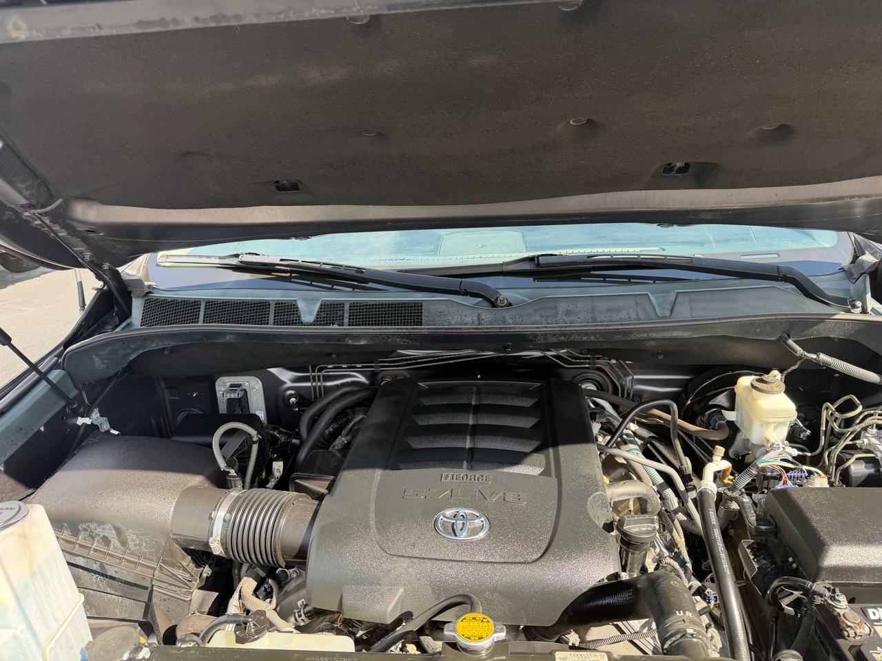 Toyota Tundra 4WD Truck CrewMax 5.7L FFV V8 6-Spd AT TRD Pro (Natl) 2015