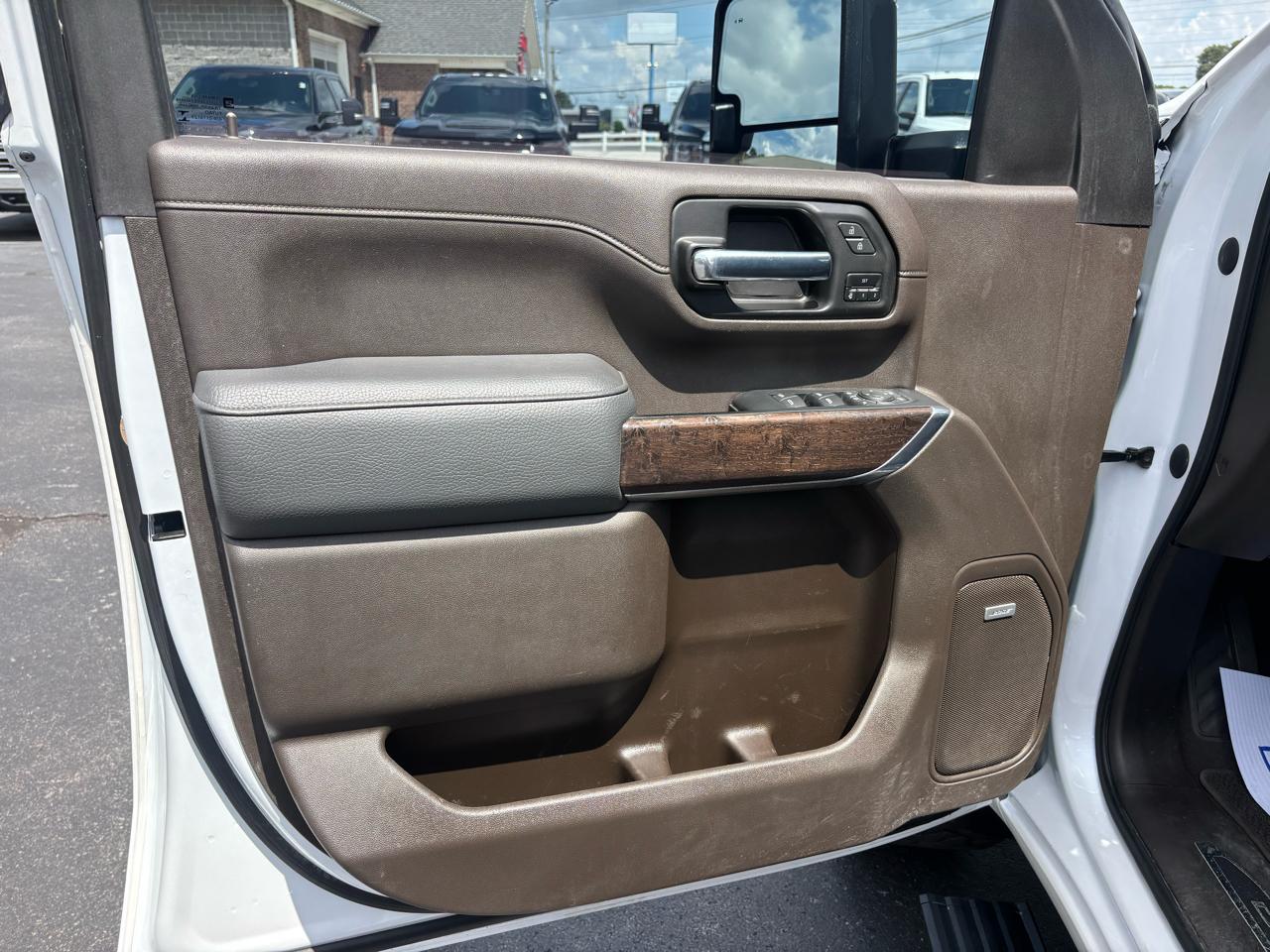 GMC Sierra 2500HD 4WD Crew Cab 159" Denali 2022